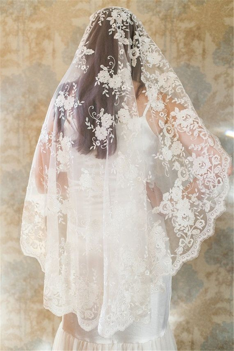New Arrival 1 Meter Vintage Style Short Wedding Veils Without Comb Beautiful Lace Bridal Veil Wedding Accessories, Black
New Arrival 1 Meter Vintage Style Short Wedding Veils Without Comb Beautiful Lace Bridal Veil Wedding Accessories, Black