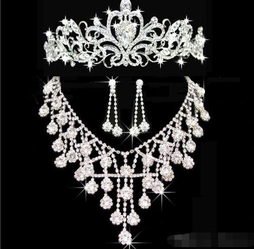 Tiaras gold Tiaras Crowns Wedding Hair Jewelry neceklace Earring Cheap Wholesale Fashion Girls Evening Prom Party Dresses Accessories, Silver
Tiaras gold Tiaras Crowns Wedding Hair Jewelry neceklace Earring Cheap Wholesale Fashion Girls Evening Prom Party Dresses Accessories, Silver
