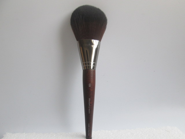 New Brand 128 single brush multi-functional pointed large powder soft brush blush makeup brusher
New Brand 128 single brush multi-functional pointed large powder soft brush blush makeup brusher