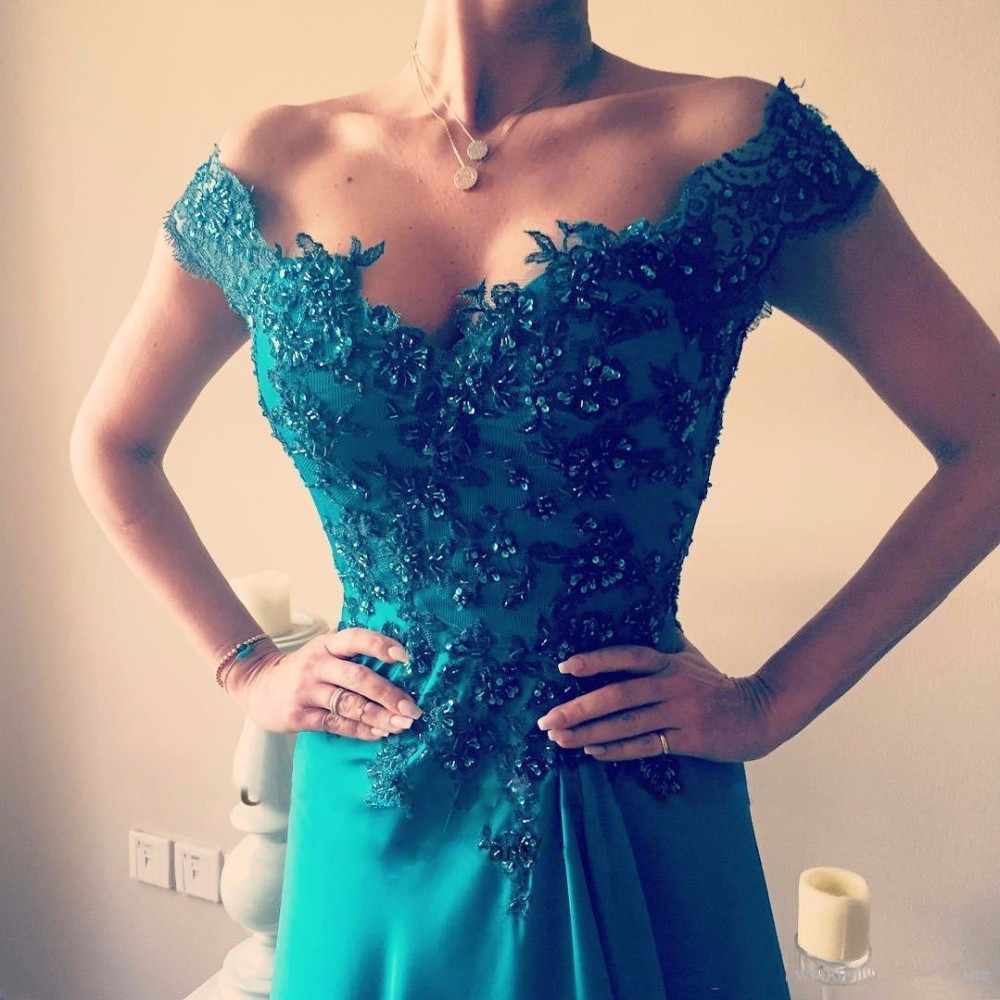 Emerald Green High Split Sexy Prom Dresses New Arrival Off The Shoulder A Line Vintage Lace Top Red Carpet Evening Gowns Ba4296