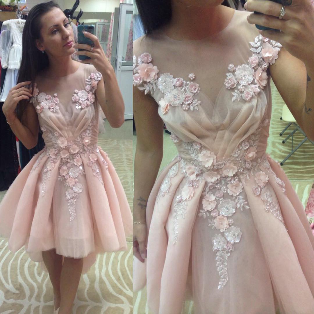 Lovely High Low Homecoming Dresses For Juniors Sheer Jewel Neck A-Line 3D Appliques Short Prom Gowns Knee Length Tulle Beaded Party Dress, Light yellow
Lovely High Low Homecoming Dresses For Juniors Sheer Jewel Neck A-Line 3D Appliques Short Prom Gowns Knee Length Tulle Beaded Party Dress, Light yellow