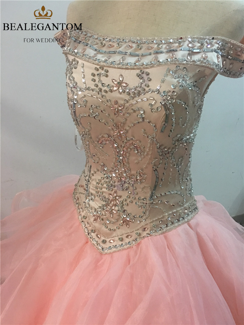 2017 Sexy Fashion Bateau Crystal Ball Gown Quinceanera Dresses with Sequined Beading Plus Size Sweet 16 Dresses Vestido Debutante Gowns BQ34