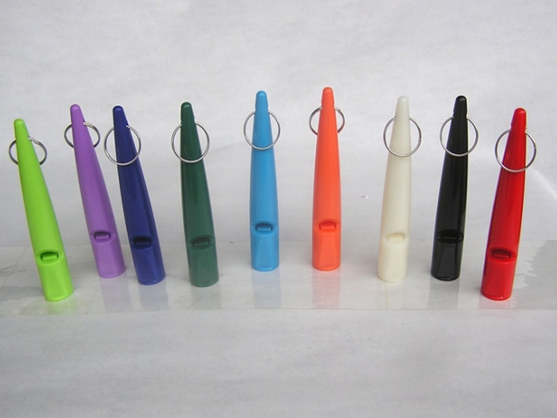 10pcs/lot Free shipping 8cm longth Dog whistle Stop Barking Silent Pet Training Plastic Whistle with keyring 5 colors
10pcs/lot Free shipping 8cm longth Dog whistle Stop Barking Silent Pet Training Plastic Whistle with keyring 5 colors