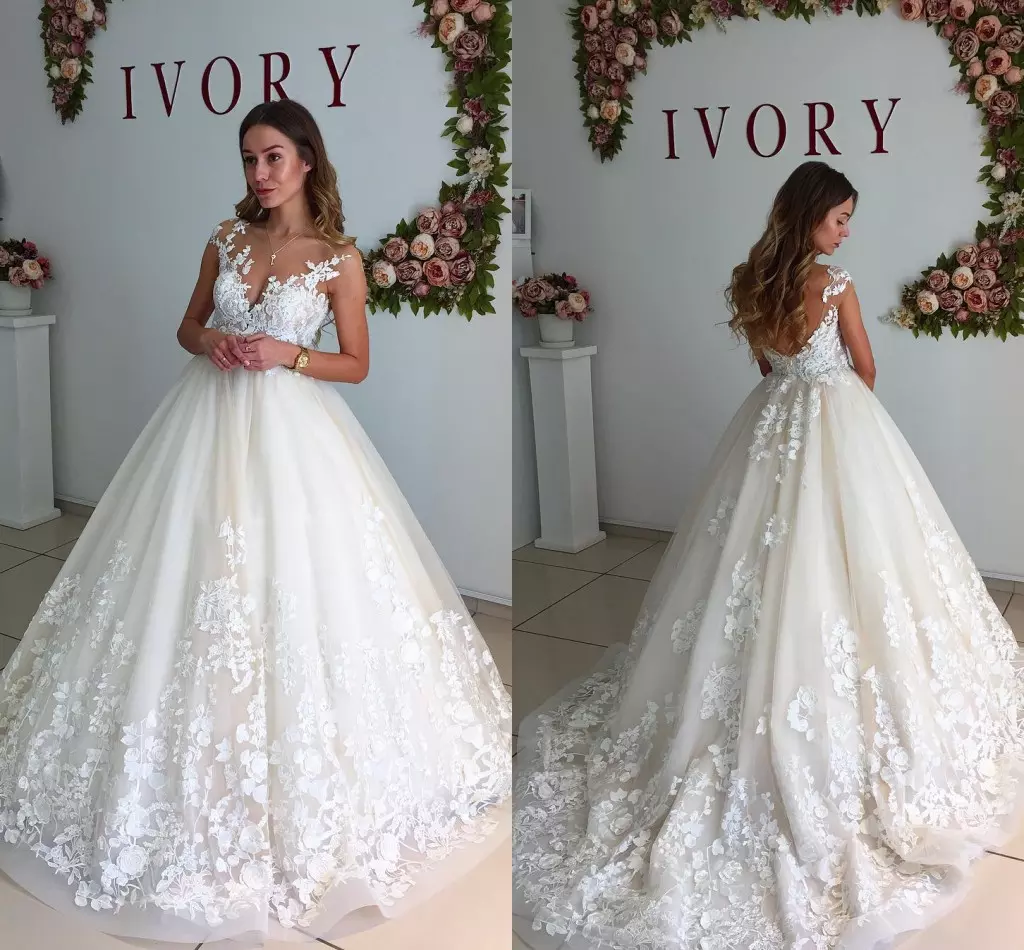 Spring Vintage Backless Wedding Dress Sheer Lace Applique Sweep Train Bridal Gowns Custom Made Plus Size Wedding Gown, White
Spring Vintage Backless Wedding Dress Sheer Lace Applique Sweep Train Bridal Gowns Custom Made Plus Size Wedding Gown, White