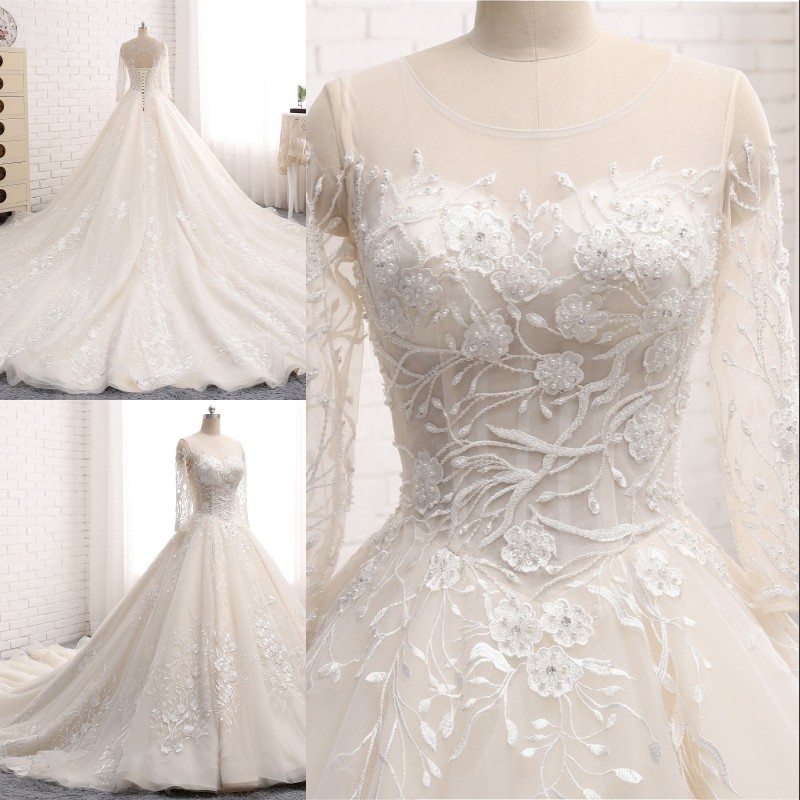 Vintage New Princess Ball Gown Wedding Dresses Long Sleeves See Through Lace Up Back Beaded 3D Floral Tulle robe de mariage, White
Vintage New Princess Ball Gown Wedding Dresses Long Sleeves See Through Lace Up Back Beaded 3D Floral Tulle robe de mariage, White