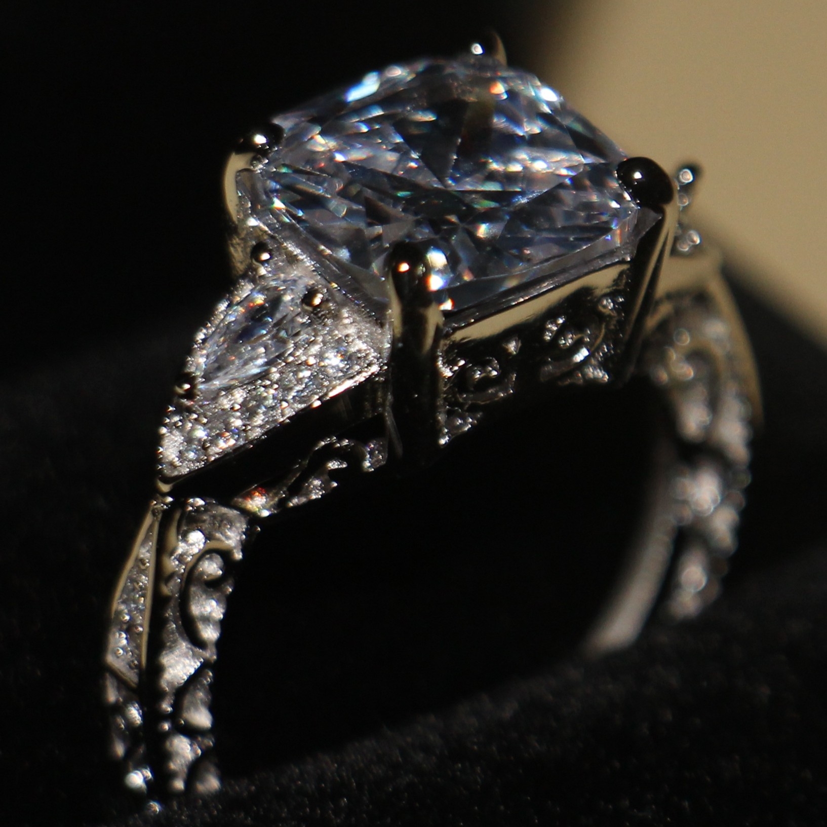 Victoria Wieck Luxury Jewelry Cushion Cut 925 Sterling Silver Three Stone White Topaz Simulated Diamond Wedding Women Band Ring Size 5-11