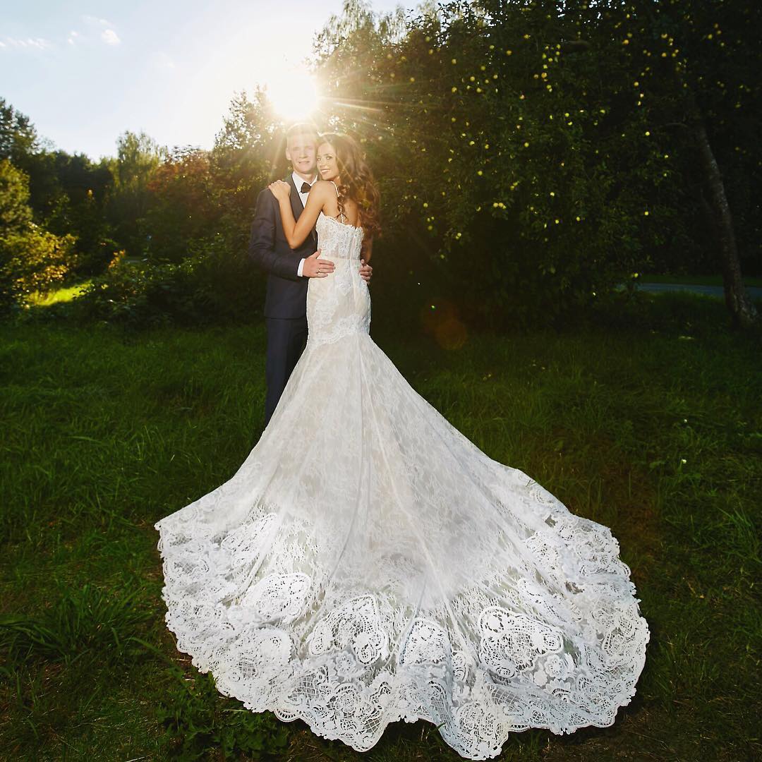 Vintage Mermaid Wedding Dresses Spaghetti Neckline Bridal Gowns Appliques Lace Sweep Length Backless Robe de mariée