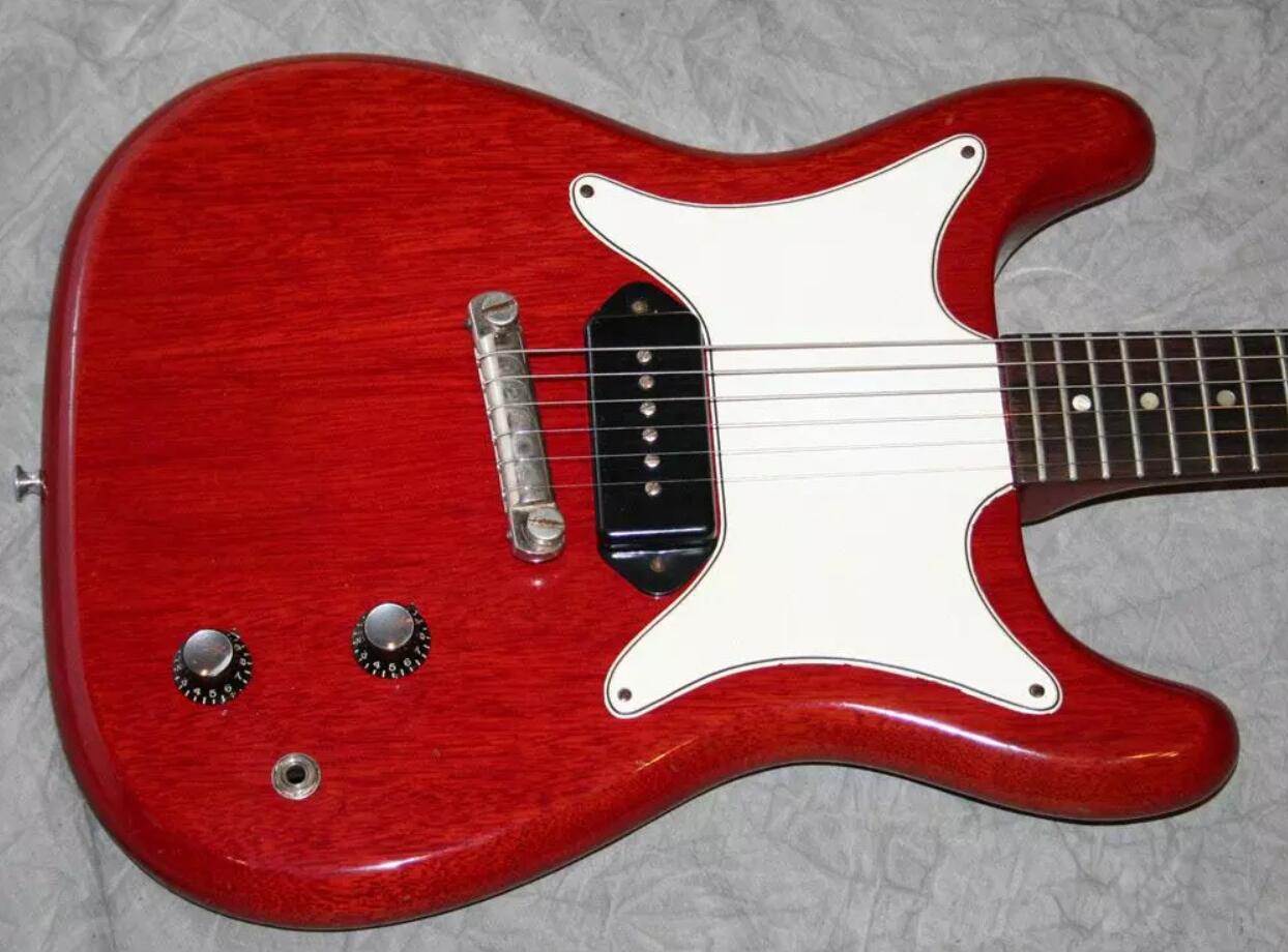 Custom 1961 Coronet Plaque Headstock Cherry Electric Guitar White Pickguard Black Single P 90 Pickup Dot Fingerboard inlay
Custom 1961 Coronet Plaque Headstock Cherry Electric Guitar White Pickguard Black Single P 90 Pickup Dot Fingerboard inlay
