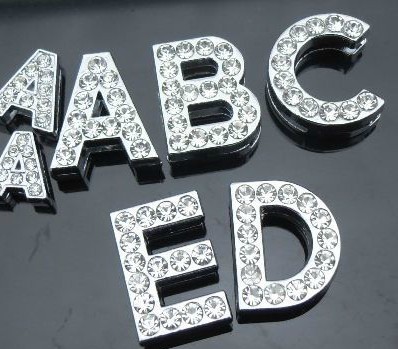 Wholesale 130pcs/lot 18mm A-Z full rhinestones Slide letter fit for 8mm diy keychains wristband 0001, Bronze;silver
Wholesale 130pcs/lot 18mm A-Z full rhinestones Slide letter fit for 8mm diy keychains wristband 0001, Bronze;silver