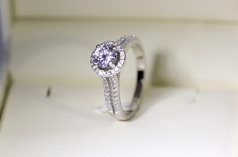 Size 4-10 Luxury Jewelry choucong Round Cut White Topaz Pave Tiny CZ Diamond 925 Sterling Silver Women Engagement Party Band Crown Ring Gift