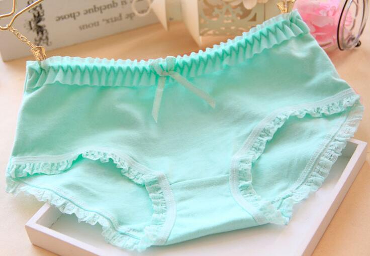 Good A++ Small fresh candy Women's Panties color lace edge cute underwears ladies underwear cotton women NP020