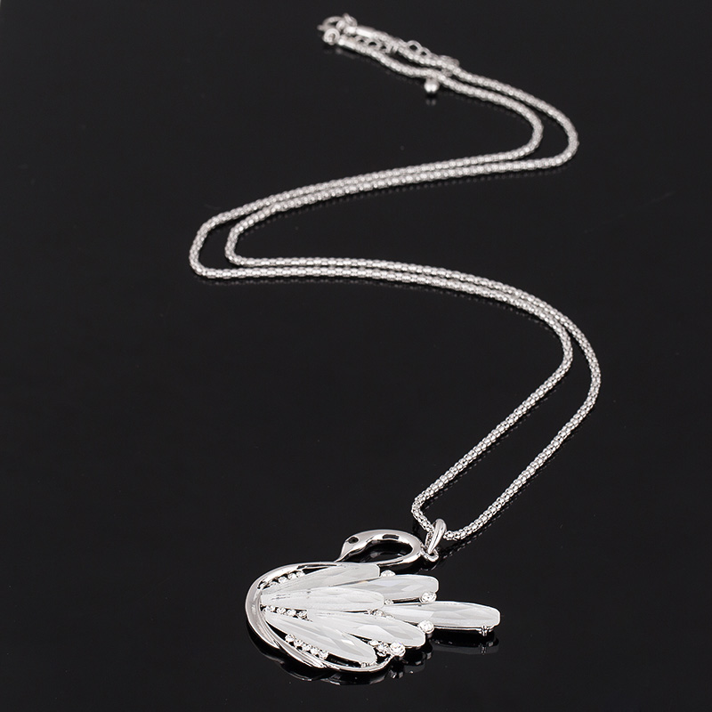 2017 New High Quality Women Necklace Pendant Jewelry Collar Swan Bijoux Made with Elements Crystals for ladys N127
2017 New High Quality Women Necklace Pendant Jewelry Collar Swan Bijoux Made with Elements Crystals for ladys N127