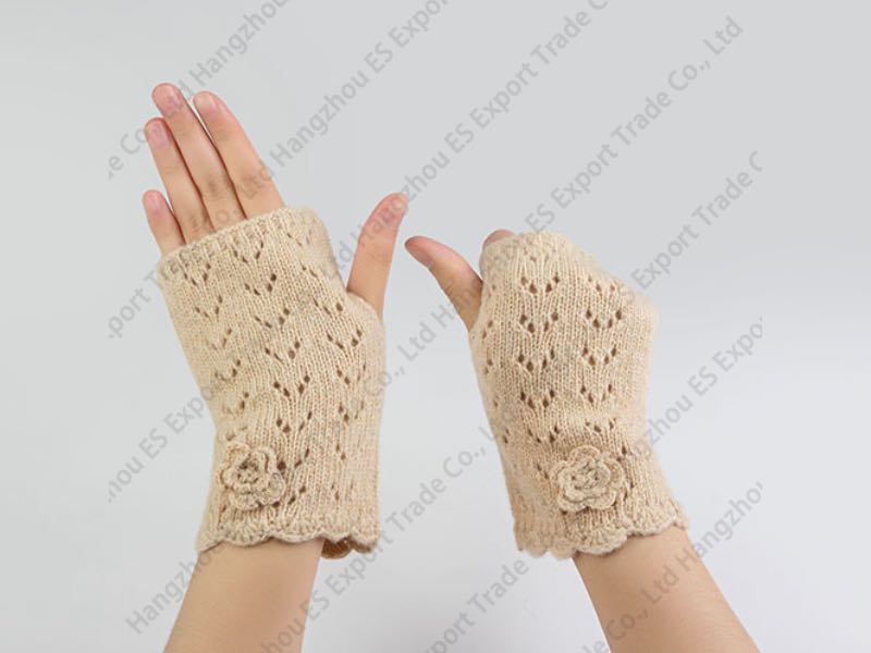 Fashion Lady Crochet Gloves Pure Handmade Sewing Hollow Warmer Half Fingers 5 Colors Knitted Mittens