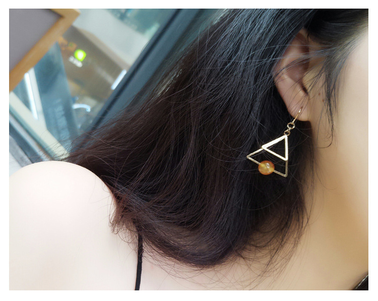 Minimalist Dangle & Chandelier retro temperament gold double triangular pearl multi - layer design sense ear ring tassel ear wholesale