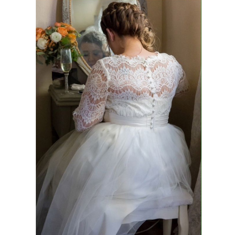 Vintage 2017 Lace Half Sleeve Tea Length Plus Size Wedding Dresses Cheap V Neck Back Covered Buttons Bridal Gowns Custom Made China EN2242