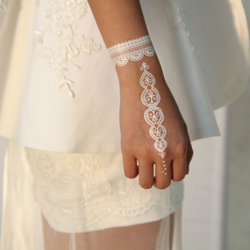 Flash Waterproof Tattoo Women White Temporary Tattoos Henna Lace tattoos Flower Totem Wedding Bridal Temporary Tattoo Sticker ZA2315