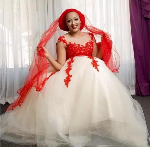 Nigerian Red And White Wedding Dresses 2017 Vintage Sheer Neck Capped Sleeve Appliqued Floor Length Bridal Gown Plus Size Custom Made EN8151