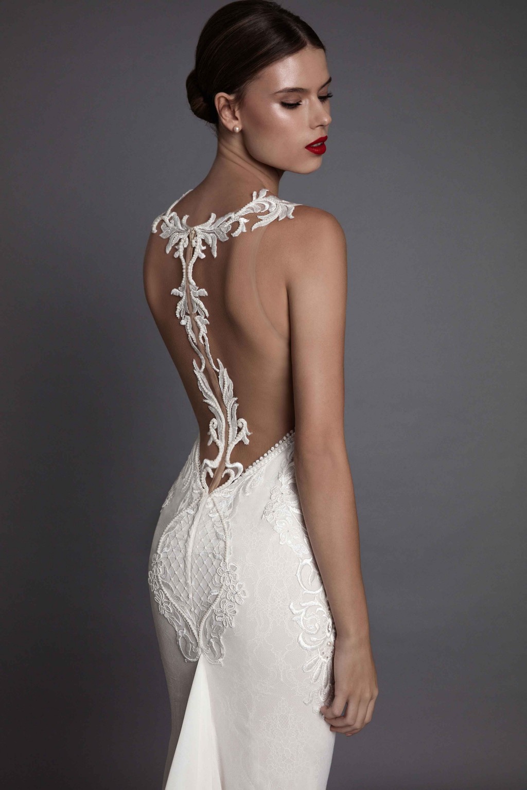 Betra Illusion Mermaid Wedding Dresses Spaghetti Neckline Appliques Wedding Gowns Sweep Length Zipper Back Wedding Dress