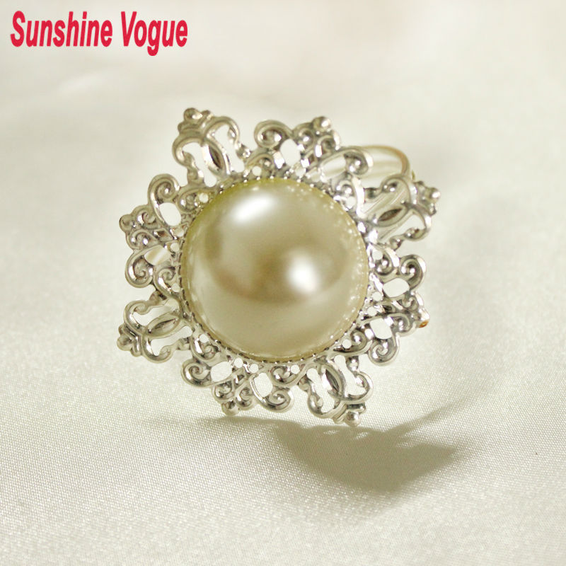 Wholesale- Napkin ring 1.5"pearl napkin holder for wedding cloth napkin ring silver color 4pcs/lot party dinnerware table decoration
Wholesale- Napkin ring 1.5"pearl napkin holder for wedding cloth napkin ring silver color 4pcs/lot party dinnerware table decoration