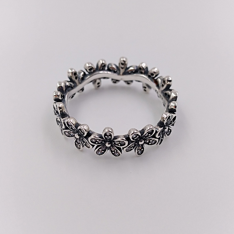 Authentic 925 Sterling Silver Rings Dazzling Daisy Band Ring Fits European Pandora Style Jewelry 190934CZ
Authentic 925 Sterling Silver Rings Dazzling Daisy Band Ring Fits European Pandora Style Jewelry 190934CZ