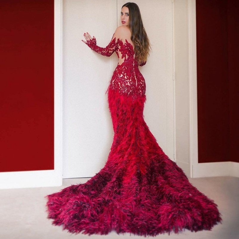 Luxury Red Feather Mermaid Evening Gowns V Neck Long Sleeves Appliques Sweep Train Formal Prom Dresses