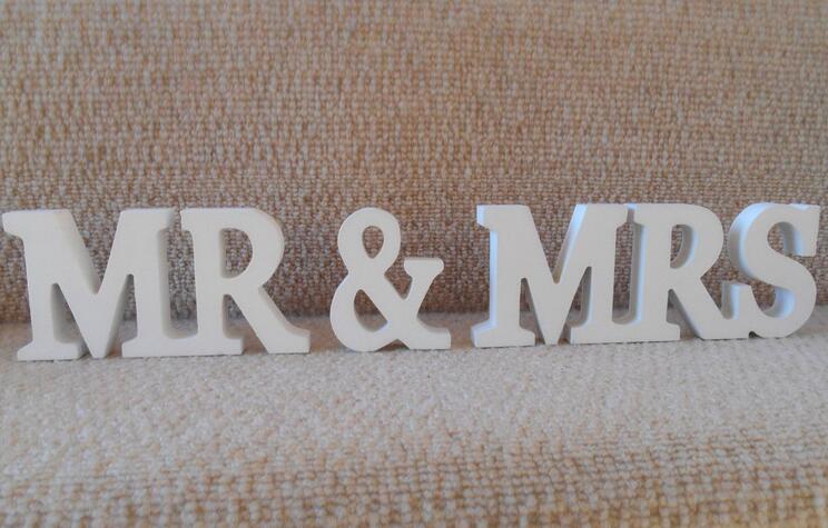 DIY decoration English letters Wooden MR & MRS wedding items Wooden furnishing articles in English letters Bridal capital WT041
