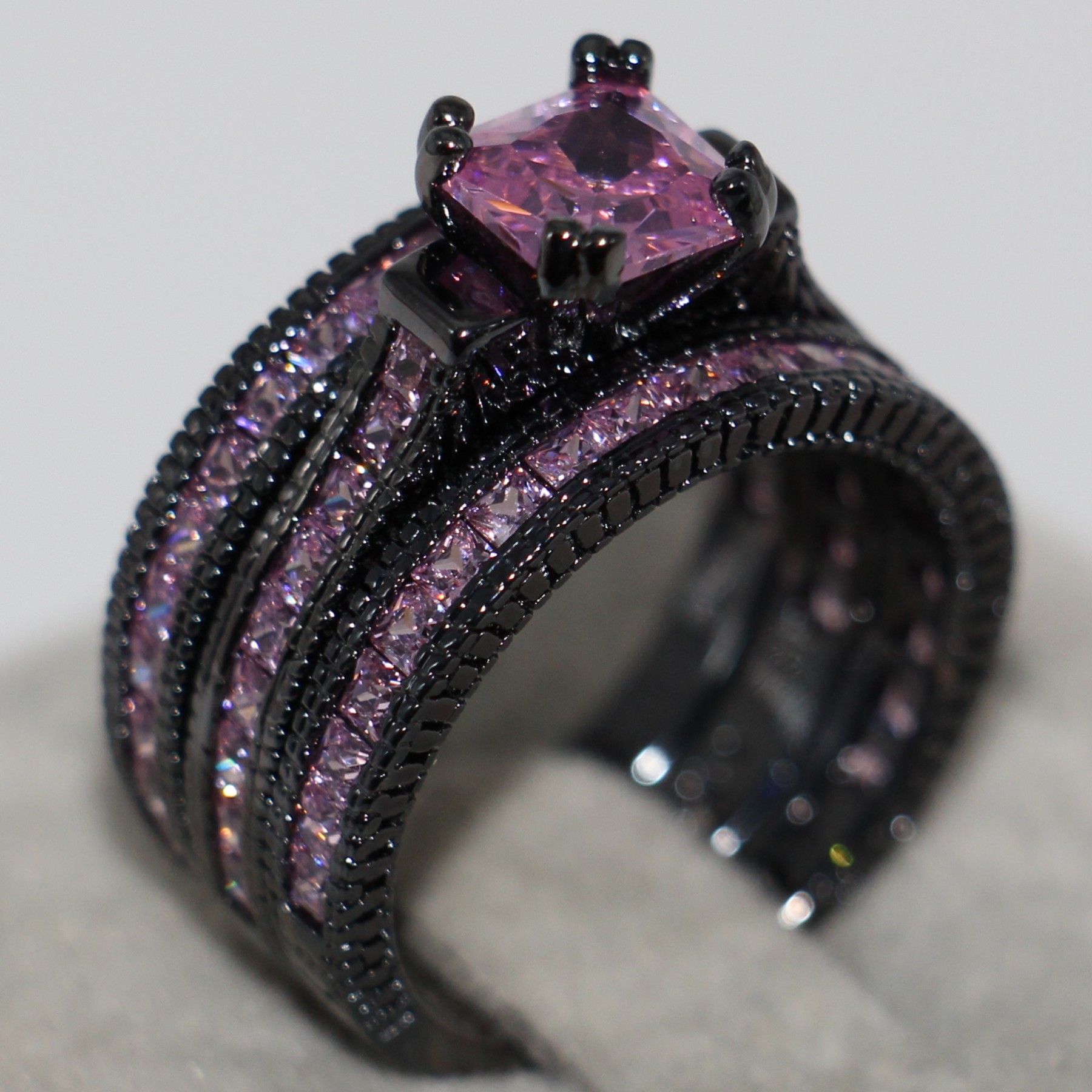 Wholesale Handmade Vintage Jewelry 14kt Black Gold Filled Princess Cut Pink Sapphire Prong Gemstones CZ 3 IN 1 Women Wedding Band Ring set