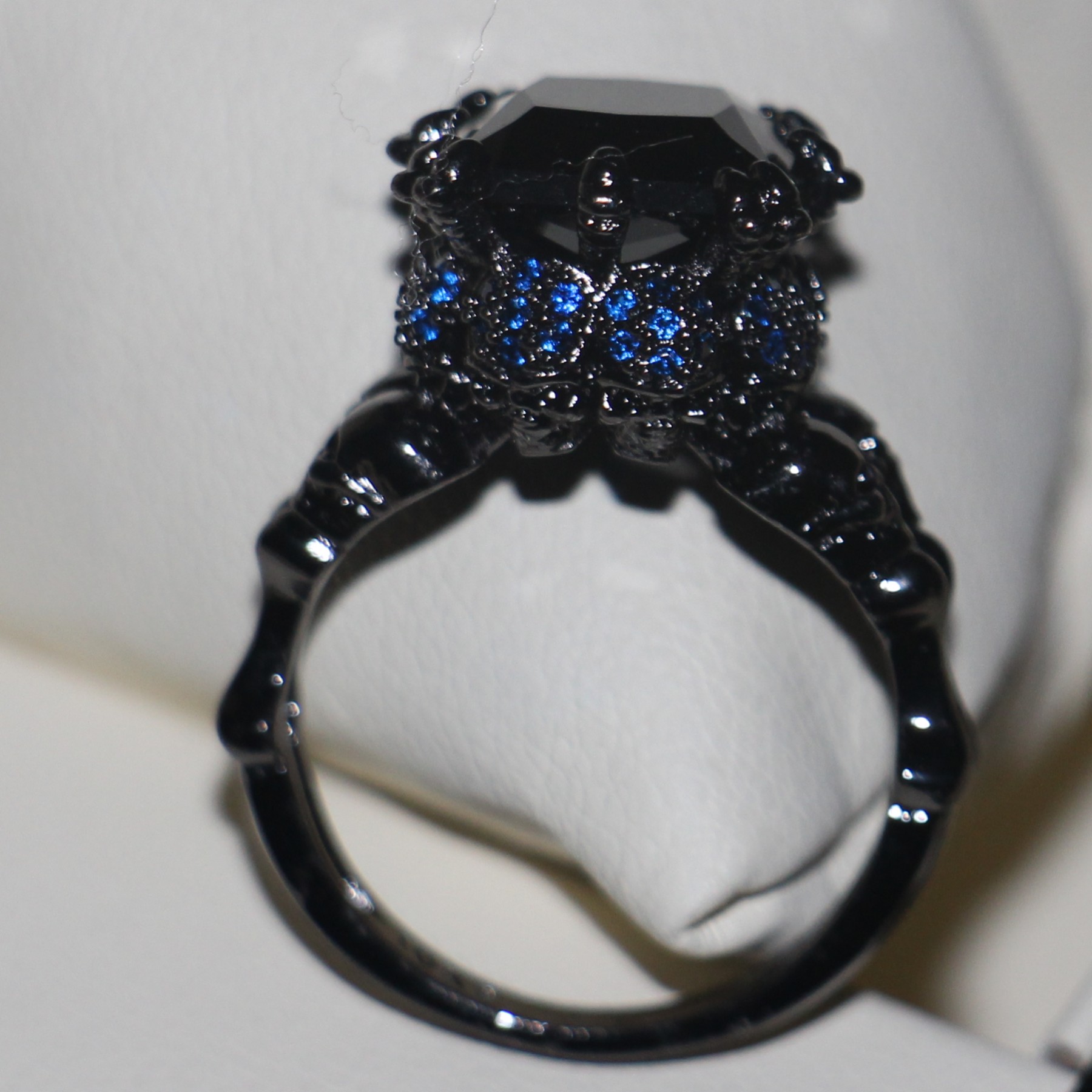 Victoria Wieck Vintage Jewelry Round 10KT White Black Golf Filled Sapphire Gemstones Simulated Diamond Wedding Women Band Skull Ring SZ5-11