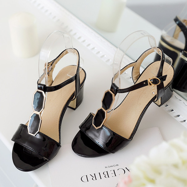 Big size 30-47 high quality hot sale 2017 new style women casual slip on white color buckle strap sandals pumps flip flops, Black
Big size 30-47 high quality hot sale 2017 new style women casual slip on white color buckle strap sandals pumps flip flops, Black