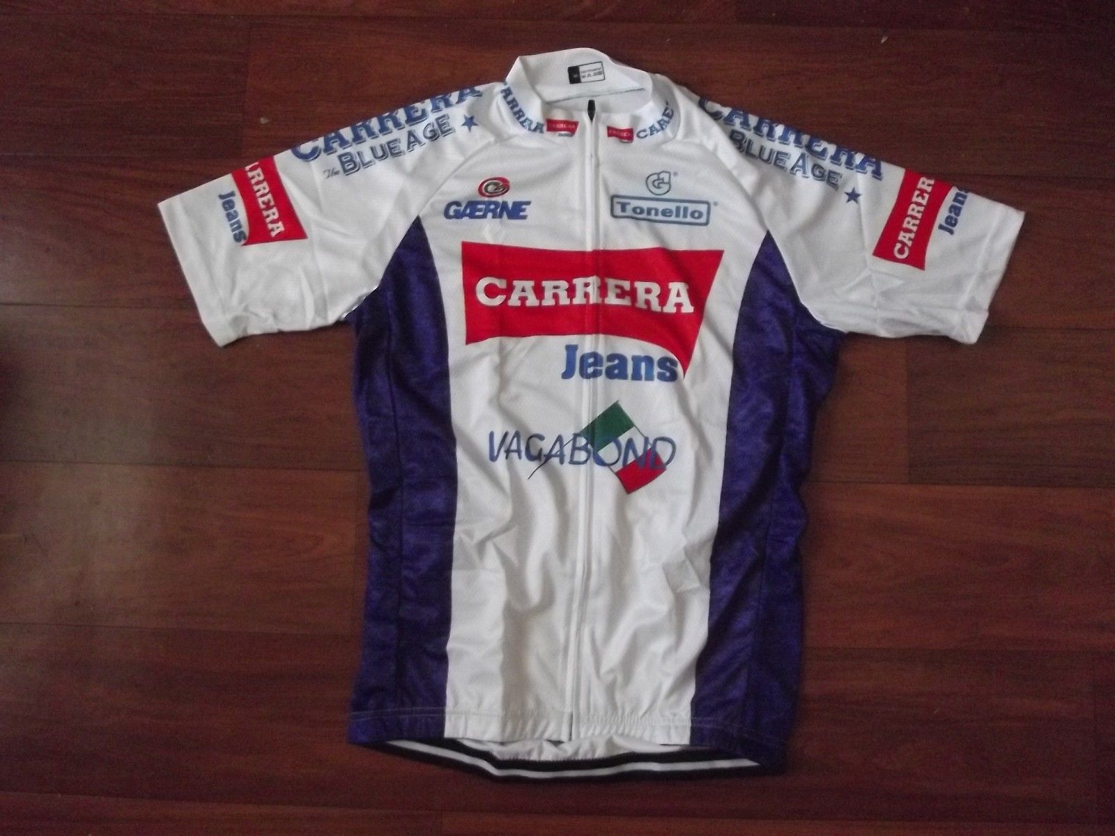 2021 Brand New Team Carrera cycling Jersey breathable cycling jerseys Short sleeve summer quick dry cloth MTB Ropa Ciclismo B26, Jersey only
2021 Brand New Team Carrera cycling Jersey breathable cycling jerseys Short sleeve summer quick dry cloth MTB Ropa Ciclismo B26, Jersey only