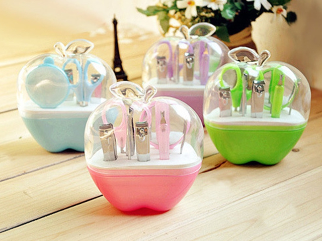 50sets/lot Fast Shipping 1 set 9pcs Nail Manicure Set Tools Clipper Kit Nail Care Set Pedicure Scissor Tweezer Knife Ear pick