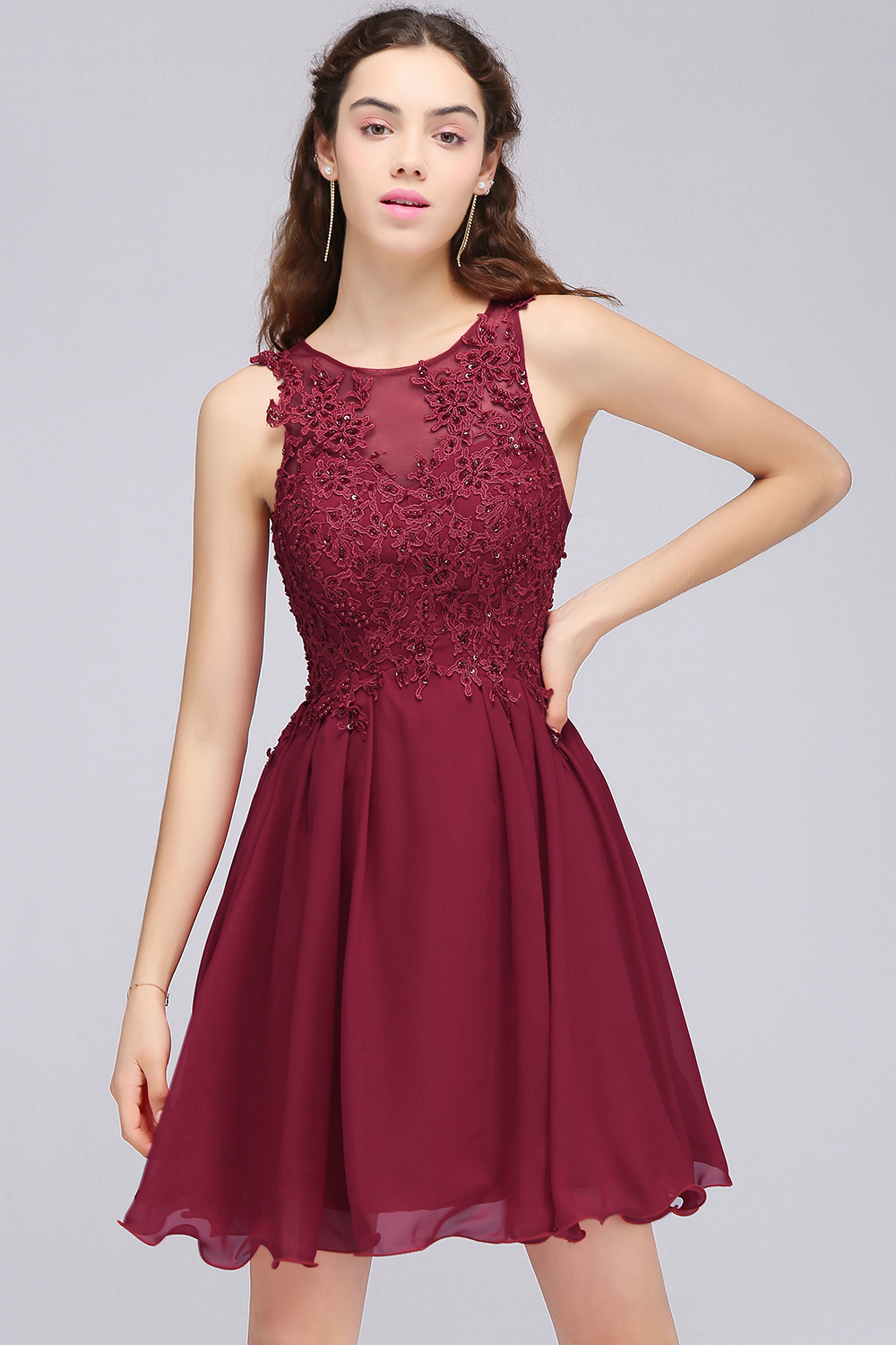 Wine Red Lace Beaded A Line Homecoming Dresses Short Chiffon Cocktail Party Dresses For Young Girls Jewel Neck Cheap Homecoming Gowns CPS707