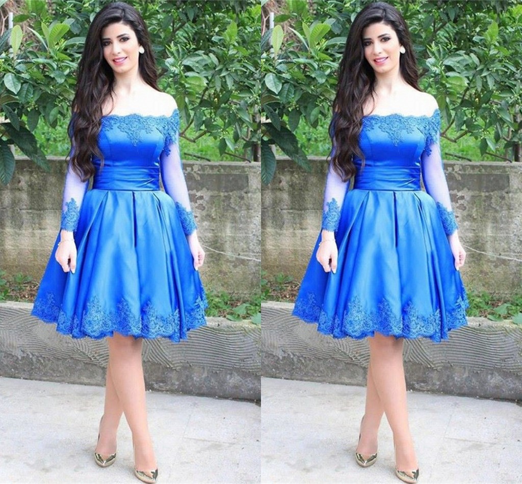 Royal blue Short Homecoming Dress with Long Sleeve Bateau Neck Party Dress Off the Shoulder Knee Length Prom Gowns with Lace Decals Newest, Silver
Royal blue Short Homecoming Dress with Long Sleeve Bateau Neck Party Dress Off the Shoulder Knee Length Prom Gowns with Lace Decals Newest, Silver