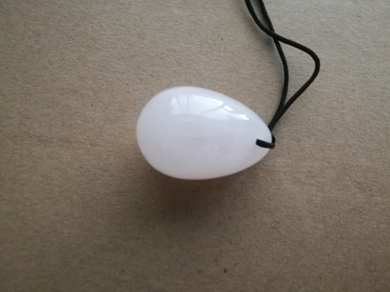 Drilled Jade Egg Natural Rose Quartz Yoni Egg Crystal Sphere For Kegel Exercise Pelvic Floor Muscle Vaginal Exercise