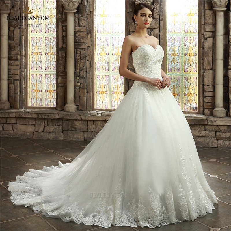Hot Sale Sweetheart Lace Ball Gown Wedding Dresses 2017 Appliques Vintage Plus Size Bridal Gowns BM22