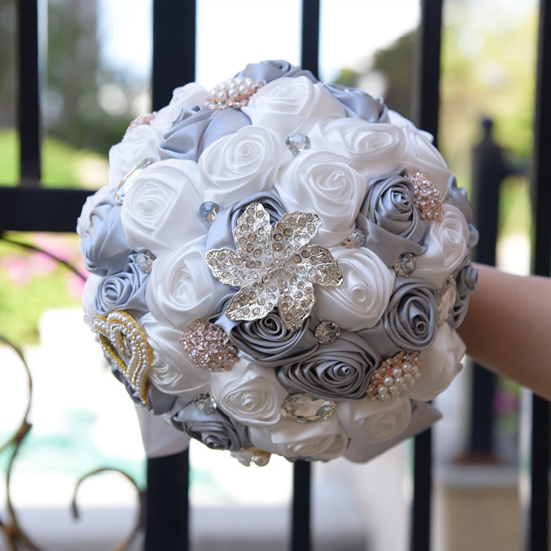 Custom Any Color Stunning Wedding Flowers White Bridesmaid Bridal Bouquets Artificial Rose Wedding Bouquet In Stock