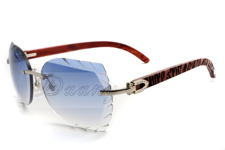 2019 new natural wood carving sunglasses, 8300817 custom sunglasses, the name can be engraved on the lens, size: 58-18-135mm sunglasses,
2019 new natural wood carving sunglasses, 8300817 custom sunglasses, the name can be engraved on the lens, size: 58-18-135mm sunglasses,