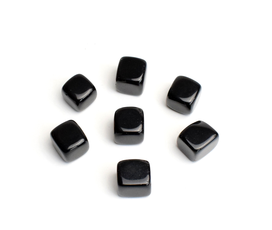 7 pieces Natural Tumbled Black Obsidian Carved Cube Crystal Reiki Healing Semi-precious Stones with a Free Pouch
7 pieces Natural Tumbled Black Obsidian Carved Cube Crystal Reiki Healing Semi-precious Stones with a Free Pouch