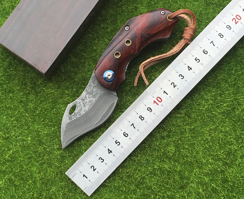 SHOOTEY VG10 Damascus steel knife slices of sandalwood + stainless steel processing folding camping knife EDC tool
SHOOTEY VG10 Damascus steel knife slices of sandalwood + stainless steel processing folding camping knife EDC tool