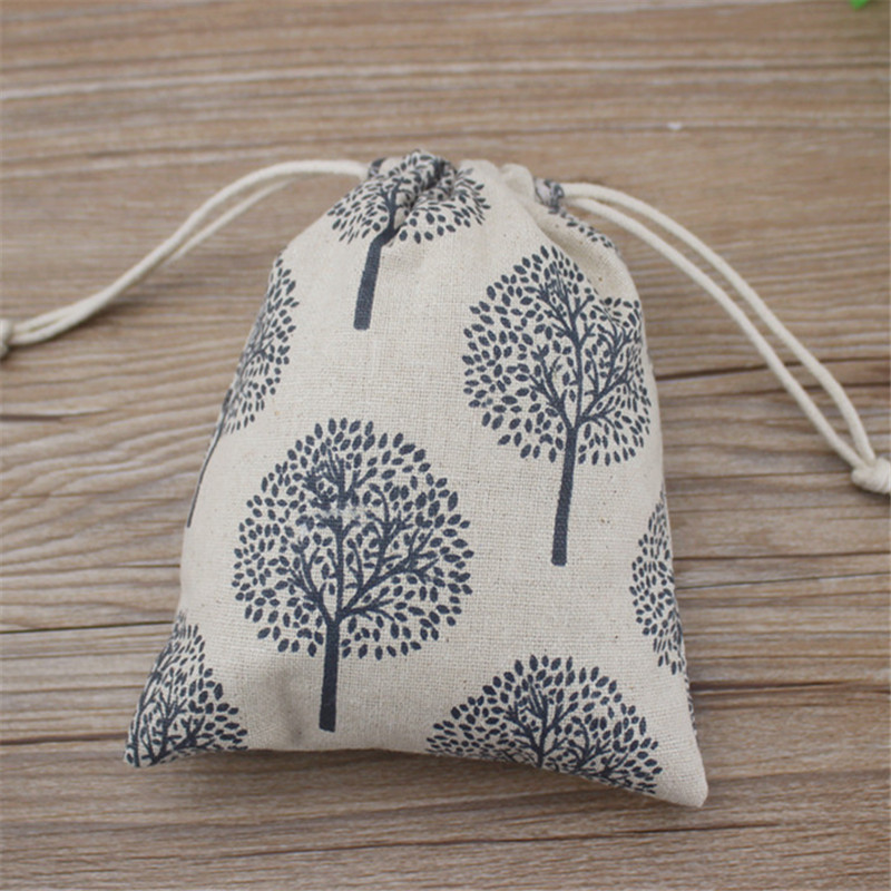 Happy Tree Printed Linen Jewelry Gift Pouch 9x12cm 10x15cm 13x17cm pack of 50 Party Candy Favor Sack Jute Drawstring Bag
Happy Tree Printed Linen Jewelry Gift Pouch 9x12cm 10x15cm 13x17cm pack of 50 Party Candy Favor Sack Jute Drawstring Bag