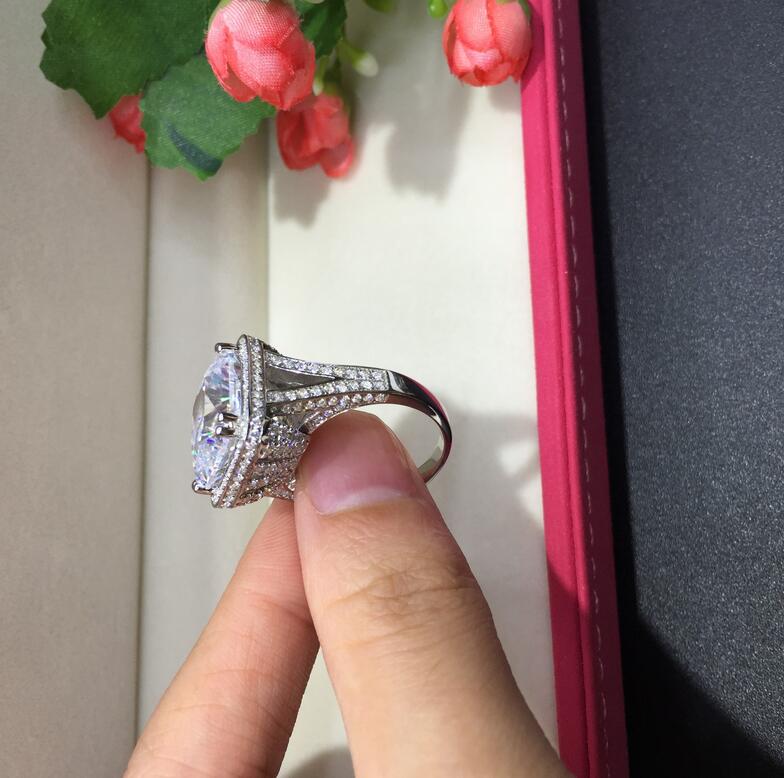 Stunning 2017 Top Sell Jewelry Princess Cut 14KT White Gold Filled 10CT Topaz Gemstones 192pcs CZ Dia Wedding Women Band Ring Set