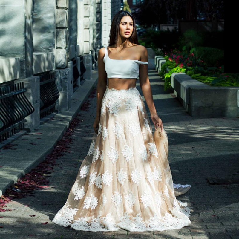 Two Piece Lace Evening Dresses 2018 Spaghetti Straps Plus Size White Nude Prom Dresses Formal Evening Dress Saudi Arabic Evening Gowns, Same as picture
Two Piece Lace Evening Dresses 2018 Spaghetti Straps Plus Size White Nude Prom Dresses Formal Evening Dress Saudi Arabic Evening Gowns, Same as picture