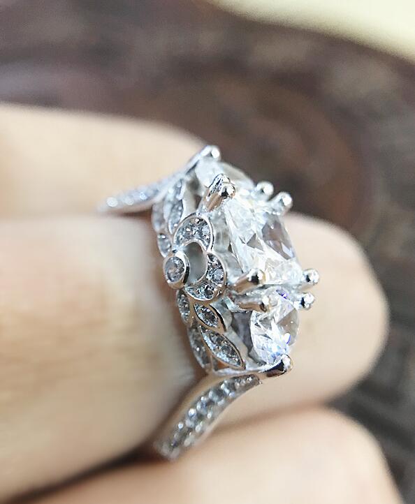 Wholesale Women Fashion Jewelry 925 Sterling Silver Three Stone Princess Cut White Topaz CZ Diamond Gemstones Engagement Band Ring Size 4-10
