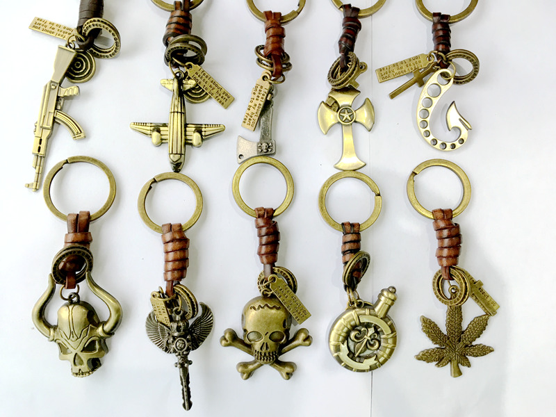New Arriver Retro 20pcs Lots Mix Style Cowhide Leather Key ring Copper Key Chain Fashion Key ring Jewelry Gift For Man9806135
New Arriver Retro 20pcs Lots Mix Style Cowhide Leather Key ring Copper Key Chain Fashion Key ring Jewelry Gift For Man9806135