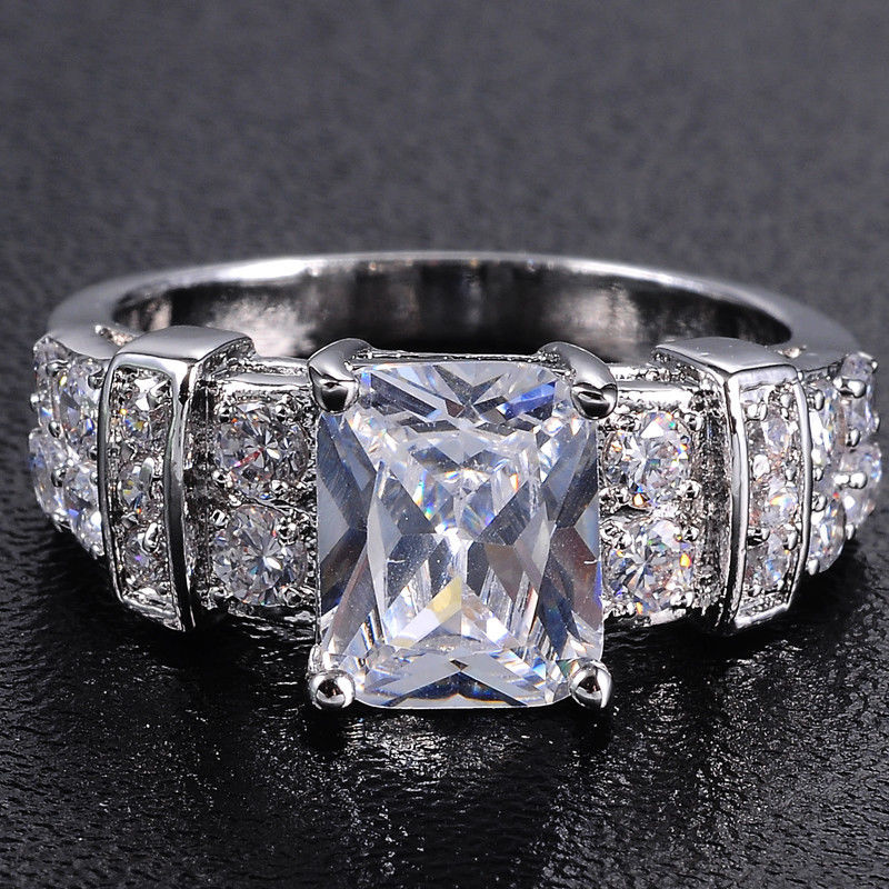 2017 New Arrival Cool Desgin Luxury Jewelry 10KT White Gold Filled White Topaz CZ Diamond Gemstones Princess Wedding Band Ring Gift Size5-11
