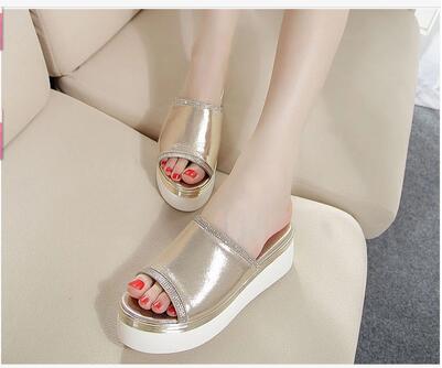Fashion Women Slippers Split Leather Sandals 2017 Summer Open Toe Thick Soled Female Outside Women Wedges Slippers Platform Shoes.