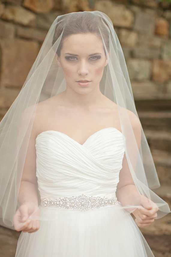 Hot Elbow Length White Ivory Champagne Wedding Veil Cut Edge Two Layer Bridal Veil Tulle
Hot Elbow Length White Ivory Champagne Wedding Veil Cut Edge Two Layer Bridal Veil Tulle