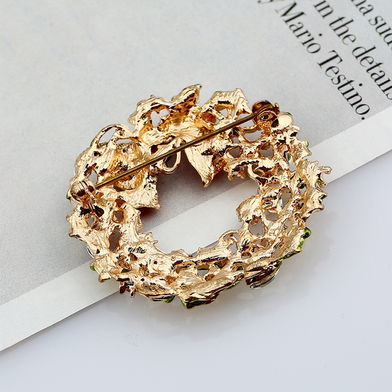 Wholesale- New Arrival Christmas Rhinestone Brooches For Women Cute Style Multicolor Bow-knot Wreath Brooch Pins For Girls Fashion Jewelry