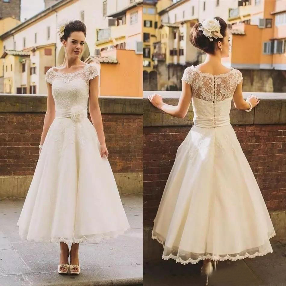 2017 Vintage Ivory Lace Tea Length Wedding Dresses Cheap Short Sleeve Back Covered Buttons Bridal Gowns Plus Size Custom Made EN5112