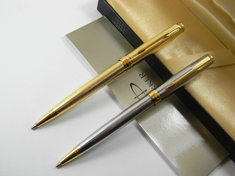 2pc Writing metal Parker Sonnet Circled Line Metal Ballpoint Pen + 2 ballpoint pen refill, Blue;orange
2pc Writing metal Parker Sonnet Circled Line Metal Ballpoint Pen + 2 ballpoint pen refill, Blue;orange